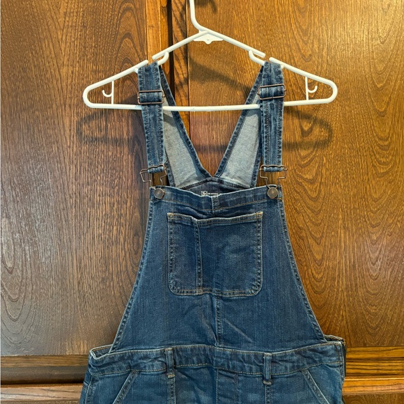Overalls - Picture 2 of 7